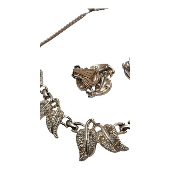 Vintage Kramer Necklace Clip‎ On Earring Bracelet Set Silver Tone Rhinestone - Picture 5 of 7